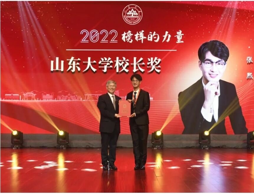 迎面吹来的海风